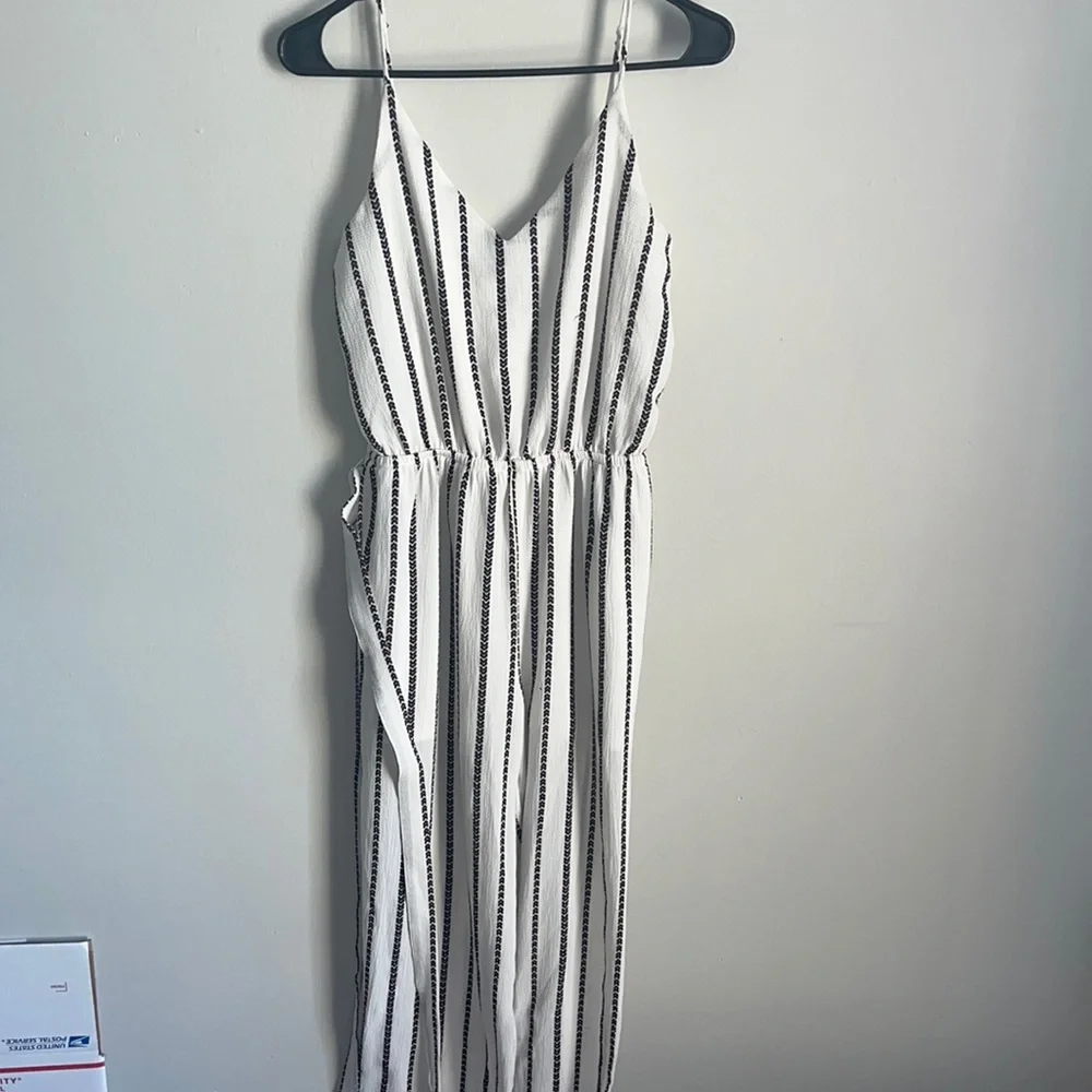 Jumpsuit - Picture 1 of 3